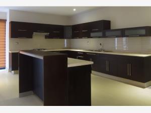 Casa en venta en Porta Fontana, León, Guanajuato Casa en venta en Porta Fontana, León, Guanajuato