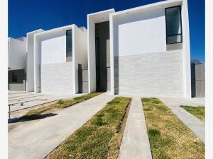 Casa en venta en Los Olivos, Gómez Palacio, Durango Casa en venta en Los Olivos, Gómez Palacio, Durango