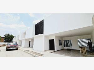 Casa en venta en El Mirador, Tuxtla Gutiérrez, Chiapas Casa en venta en El Mirador, Tuxtla Gutiérrez, Chiapas