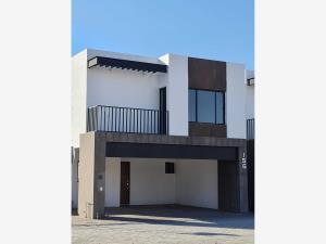 Casa en venta en Los Viñedos, Torreón, Coahuila de Zaragoza Casa en venta en Los Viñedos, Torreón, Coahuila de Zaragoza