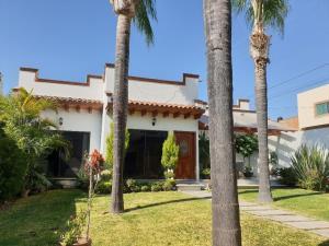 Casa en venta en Lomas de Atzingo, Cuernavaca, Morelos Casa en venta en Lomas de Atzingo, Cuernavaca, Morelos
