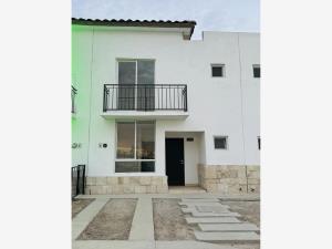 Casa en venta en Valle de los Almendros, Torreón, Coahuila de Zaragoza Casa en venta en Valle de los Almendros, Torreón, Coahuila de Zaragoza