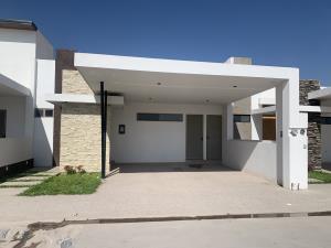 Casa en venta en Los Viñedos, Torreón, Coahuila de Zaragoza Casa en venta en Los Viñedos, Torreón, Coahuila de Zaragoza