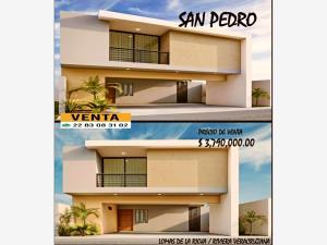 Casa en venta en Lomas de la Rioja, Alvarado, Veracruz de Ignacio de la Llave Casa en venta en Lomas de la Rioja, Alvarado, Veracruz de Ignacio de la Llave