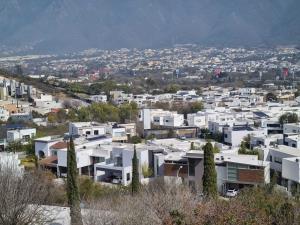 Terreno en venta en El Uro, Monterrey, Nuevo León Terreno en venta en El Uro, Monterrey, Nuevo León