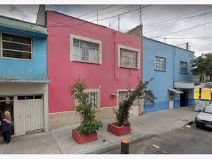Casa en remate en Ampliación Michoacana, Venustiano Carranza, Ciudad de México Casa en remate en Ampliación Michoacana, Venustiano Carranza, Ciudad de México