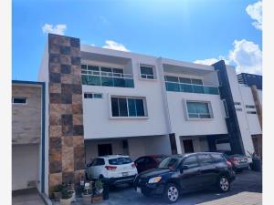Casa en venta en San Bernardino Tlaxcalancingo, San Andrés Cholula, Puebla Casa en venta en San Bernardino Tlaxcalancingo, San Andrés Cholula, Puebla