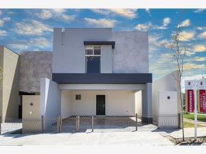 Casa en venta en Cantabria, Saltillo, Coahuila de Zaragoza Casa en venta en Cantabria, Saltillo, Coahuila de Zaragoza