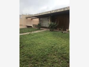 Casa en venta en Republica Oriente, Saltillo, Coahuila de Zaragoza Casa en venta en Republica Oriente, Saltillo, Coahuila de Zaragoza