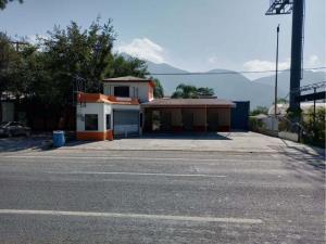 Local en venta en Yerbaniz, Santiago, Nuevo León Local en venta en Yerbaniz, Santiago, Nuevo León