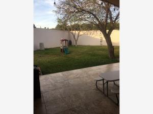 Casa en venta en San Isidro, Saltillo, Coahuila de Zaragoza Casa en venta en San Isidro, Saltillo, Coahuila de Zaragoza