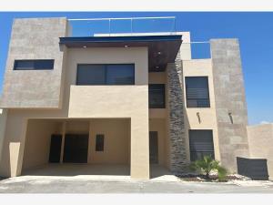 Casa en venta en Los Gonzalez, Saltillo, Coahuila de Zaragoza Casa en venta en Los Gonzalez, Saltillo, Coahuila de Zaragoza