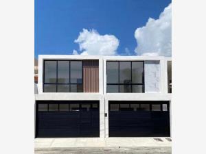 Casa en venta en Luis Echeverria Álvarez, Boca del Río, Veracruz de Ignacio de la Llave Casa en venta en Luis Echeverria Álvarez, Boca del Río, Veracruz de Ignacio de la Llave