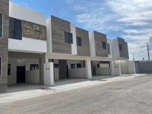 Casa en venta en Real del Sol, Saltillo, Coahuila de Zaragoza Casa en venta en Real del Sol, Saltillo, Coahuila de Zaragoza