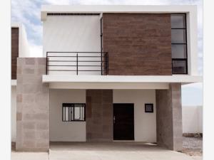 Casa en venta en Los Arrayanes, Gómez Palacio, Durango Casa en venta en Los Arrayanes, Gómez Palacio, Durango