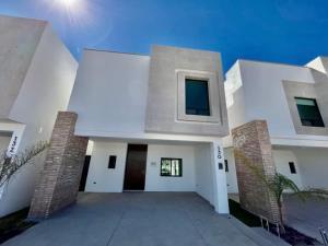 Casa en venta en La Rioja Residencial, Torreón, Coahuila de Zaragoza Casa en venta en La Rioja Residencial, Torreón, Coahuila de Zaragoza