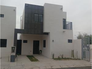 Casa en venta en Las Puertas del Desierto, Torreón, Coahuila de Zaragoza Casa en venta en Las Puertas del Desierto, Torreón, Coahuila de Zaragoza