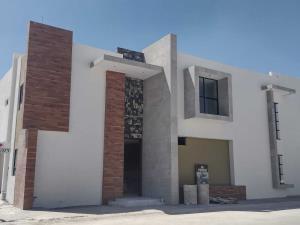 Casa en venta en Los Viñedos, Torreón, Coahuila de Zaragoza Casa en venta en Los Viñedos, Torreón, Coahuila de Zaragoza