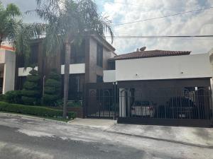 Casa en venta en Contry, Monterrey, Nuevo León Casa en venta en Contry, Monterrey, Nuevo León