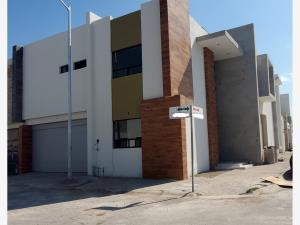 Casa en venta en Los Viñedos, Torreón, Coahuila de Zaragoza Casa en venta en Los Viñedos, Torreón, Coahuila de Zaragoza