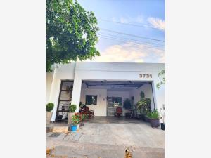 Casa en venta en Zona Dorada, Culiacán, Sinaloa Casa en venta en Zona Dorada, Culiacán, Sinaloa