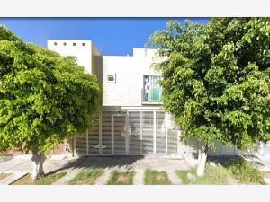Casa en remate en Real de Valdepeñas, Zapopan, Jalisco Casa en remate en Real de Valdepeñas, Zapopan, Jalisco