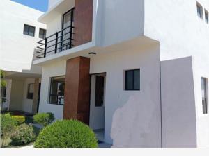 Casa en venta en Valle de los Almendros, Torreón, Coahuila de Zaragoza Casa en venta en Valle de los Almendros, Torreón, Coahuila de Zaragoza