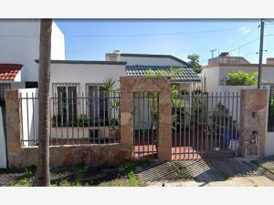 Casa en venta en Cancún Centro, Benito Juárez, Quintana Roo Casa en venta en Cancún Centro, Benito Juárez, Quintana Roo