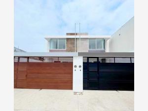 Casa en venta en Venustiano Carranza, Boca del Río, Veracruz de Ignacio de la Llave Casa en venta en Venustiano Carranza, Boca del Río, Veracruz de Ignacio de la Llave