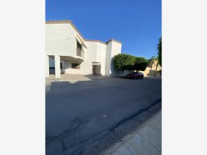 Casa en venta en Ampliación la Rosita, Torreón, Coahuila de Zaragoza Casa en venta en Ampliación la Rosita, Torreón, Coahuila de Zaragoza