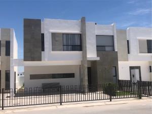 Casa en venta en Villa de las Palmas, Torreón, Coahuila de Zaragoza Casa en venta en Villa de las Palmas, Torreón, Coahuila de Zaragoza