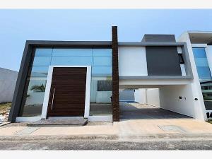 Casa en venta en Lomas del Sol, Alvarado, Veracruz de Ignacio de la Llave Casa en venta en Lomas del Sol, Alvarado, Veracruz de Ignacio de la Llave