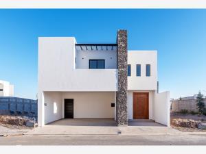 Casa en venta en Los Viñedos, Torreón, Coahuila de Zaragoza Casa en venta en Los Viñedos, Torreón, Coahuila de Zaragoza