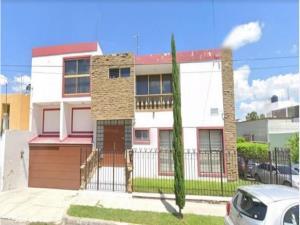 Casa en venta en Jardines del Country, Guadalajara, Jalisco Casa en venta en Jardines del Country, Guadalajara, Jalisco