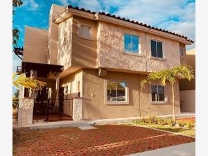 Casa en venta en Cancún (Internacional de Cancún), Benito Juárez, Quintana Roo Casa en venta en Cancún (Internacional de Cancún), Benito Juárez, Quintana Roo