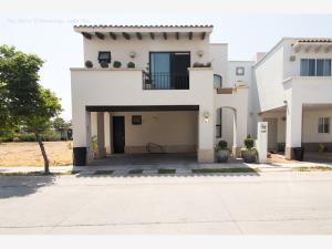 Casa en venta en El Mayorazgo Residencial, León, Guanajuato Casa en venta en El Mayorazgo Residencial, León, Guanajuato