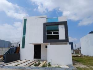 Casa en venta en Santiago Xicohtenco, San Andrés Cholula, Puebla Casa en venta en Santiago Xicohtenco, San Andrés Cholula, Puebla