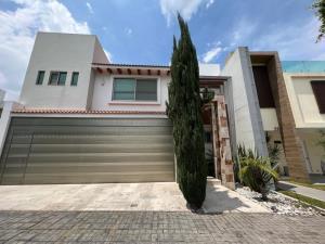 Casa en venta en Lomas de Angelópolis, San Andrés Cholula, Puebla Casa en venta en Lomas de Angelópolis, San Andrés Cholula, Puebla