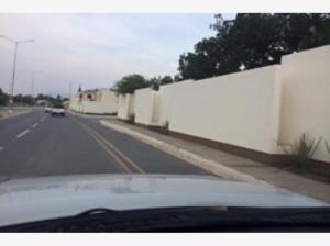 Terreno en venta en Jardines de Versalles, Saltillo, Coahuila de Zaragoza Terreno en venta en Jardines de Versalles, Saltillo, Coahuila de Zaragoza