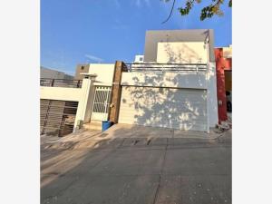 Casa en venta en Interlomas, Culiacán, Sinaloa Casa en venta en Interlomas, Culiacán, Sinaloa
