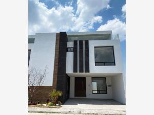 Casa en venta en Lomas de Angelópolis, San Andrés Cholula, Puebla Casa en venta en Lomas de Angelópolis, San Andrés Cholula, Puebla
