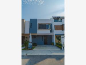 Casa en venta en San José Novillero, Boca del Río, Veracruz de Ignacio de la Llave Casa en venta en San José Novillero, Boca del Río, Veracruz de Ignacio de la Llave
