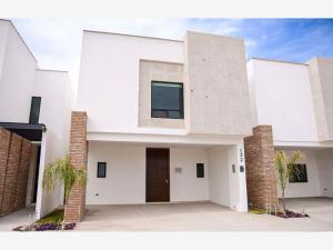 Casa en venta en Residencial Senderos, Torreón, Coahuila de Zaragoza Casa en venta en Residencial Senderos, Torreón, Coahuila de Zaragoza