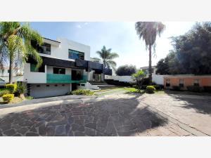 Casa en venta en Valle Real, Zapopan, Jalisco Casa en venta en Valle Real, Zapopan, Jalisco