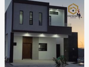 Casa en venta en Los Viñedos, Torreón, Coahuila de Zaragoza Casa en venta en Los Viñedos, Torreón, Coahuila de Zaragoza