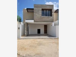 Casa en venta en Temozon Norte, Mérida, Yucatán Casa en venta en Temozon Norte, Mérida, Yucatán