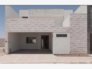 Casa en venta en Los Viñedos, Torreón, Coahuila de Zaragoza Casa en venta en Los Viñedos, Torreón, Coahuila de Zaragoza