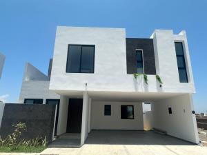 Casa en venta en Las Lomas Residencial, Alvarado, Veracruz de Ignacio de la Llave Casa en venta en Las Lomas Residencial, Alvarado, Veracruz de Ignacio de la Llave