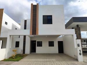 Casa en venta en Lomas de las Etnias, Torreón, Coahuila de Zaragoza Casa en venta en Lomas de las Etnias, Torreón, Coahuila de Zaragoza