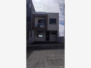Casa en venta en Residencial Lago Esmeralda, Atizapán de Zaragoza, México Casa en venta en Residencial Lago Esmeralda, Atizapán de Zaragoza, México
